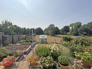 Photo 15- click for photo gallery